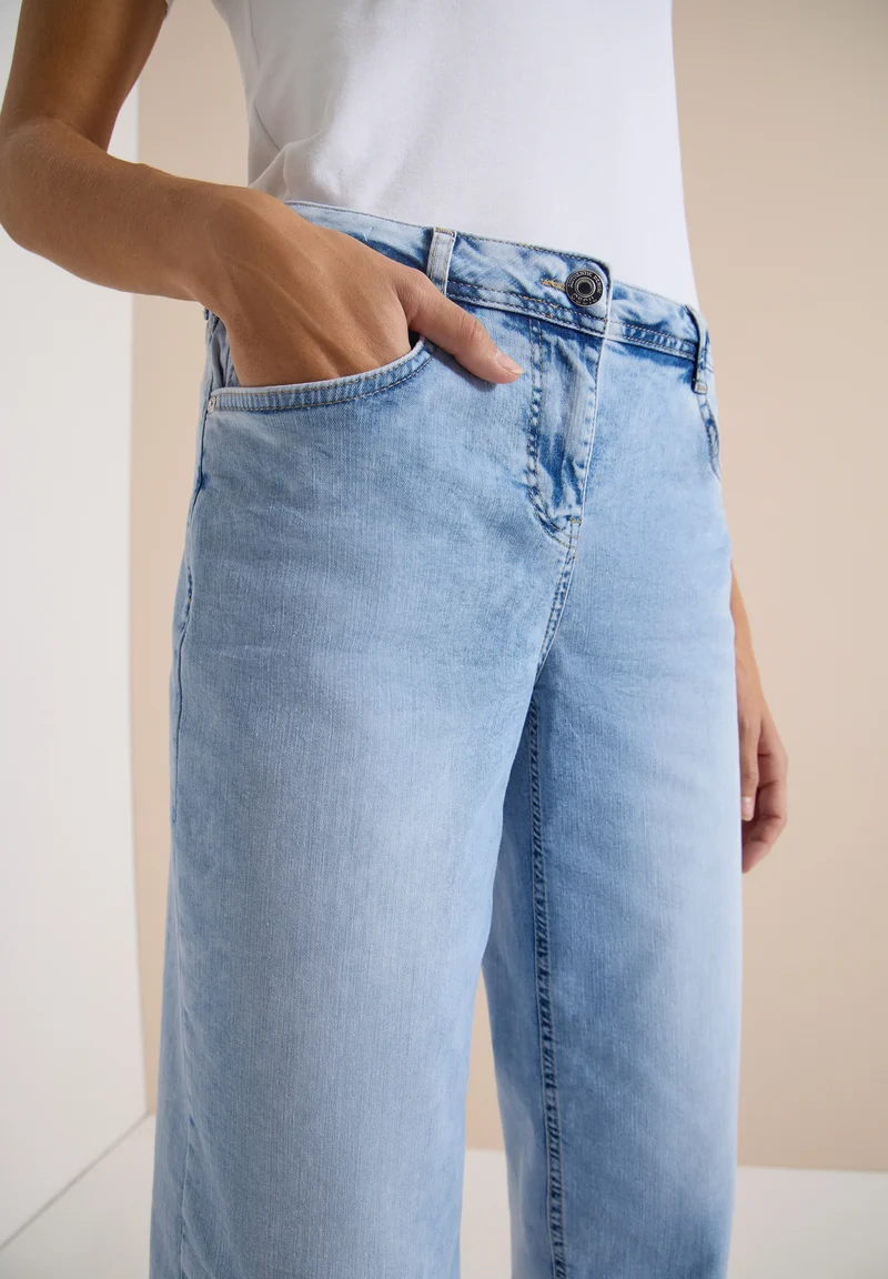 Style Neele Bleached Hem Detai, light blue random bleached