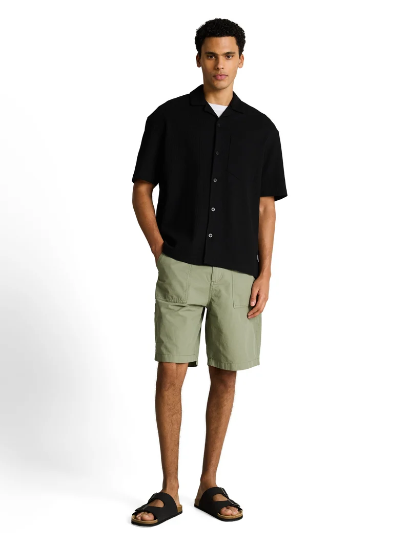 loose carpenter shorts, Sea Spray