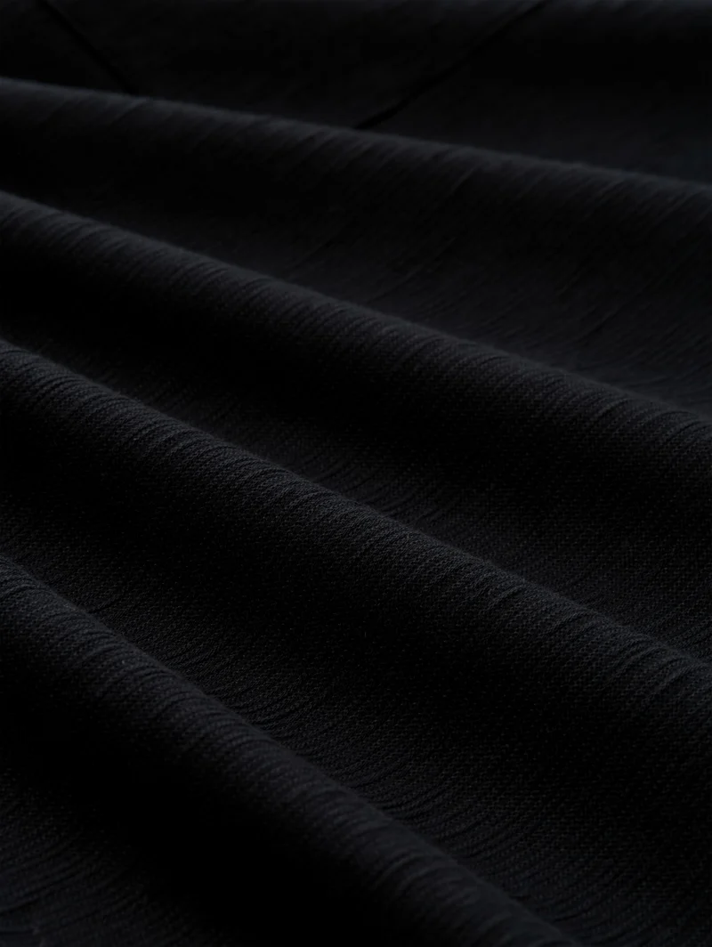structured t-shirt with pocket, Black