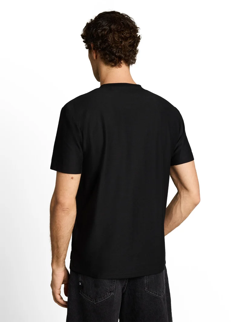 structured t-shirt with pocket, Black