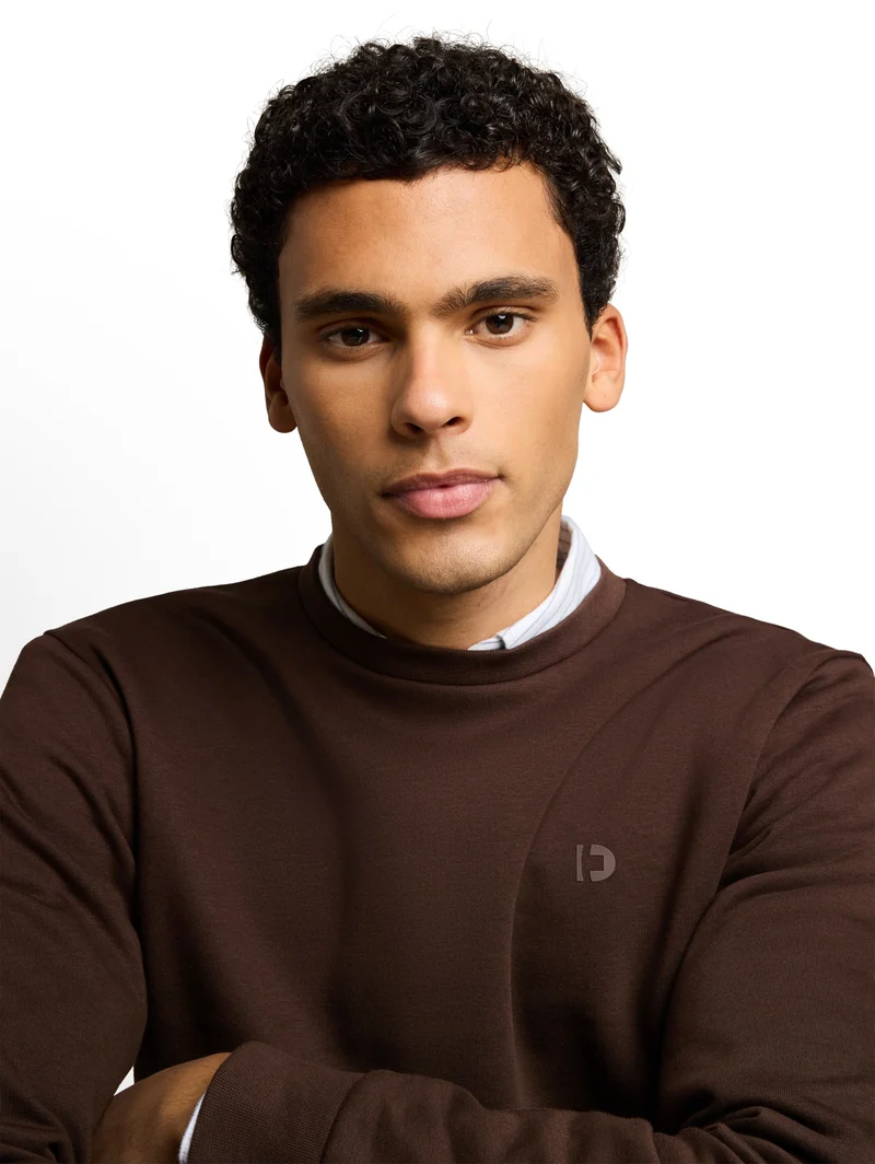 solid crew neck sweatshirt, cool dark brown