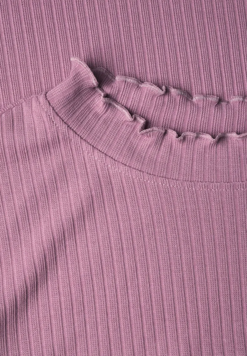 LTD QR_Studio_Turtle neck shir, pearly rose