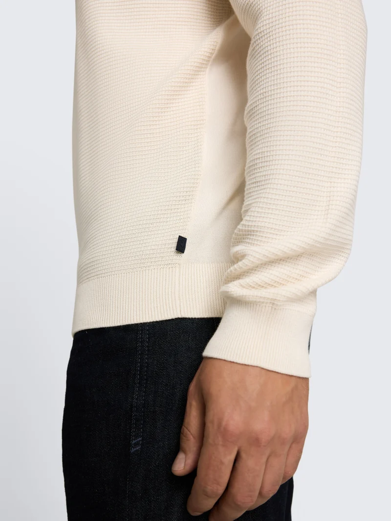 structured crew neck knit, Gardenia White