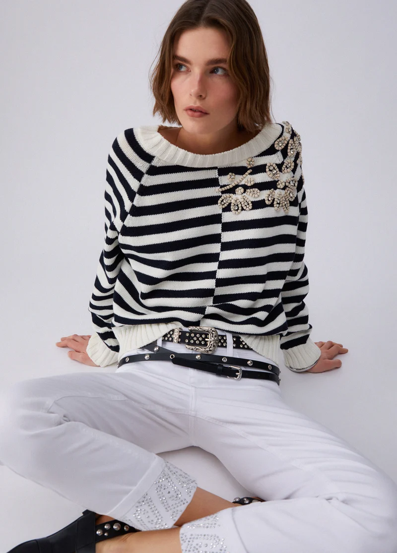 Skinny Trousers with Turnups and Gemstones