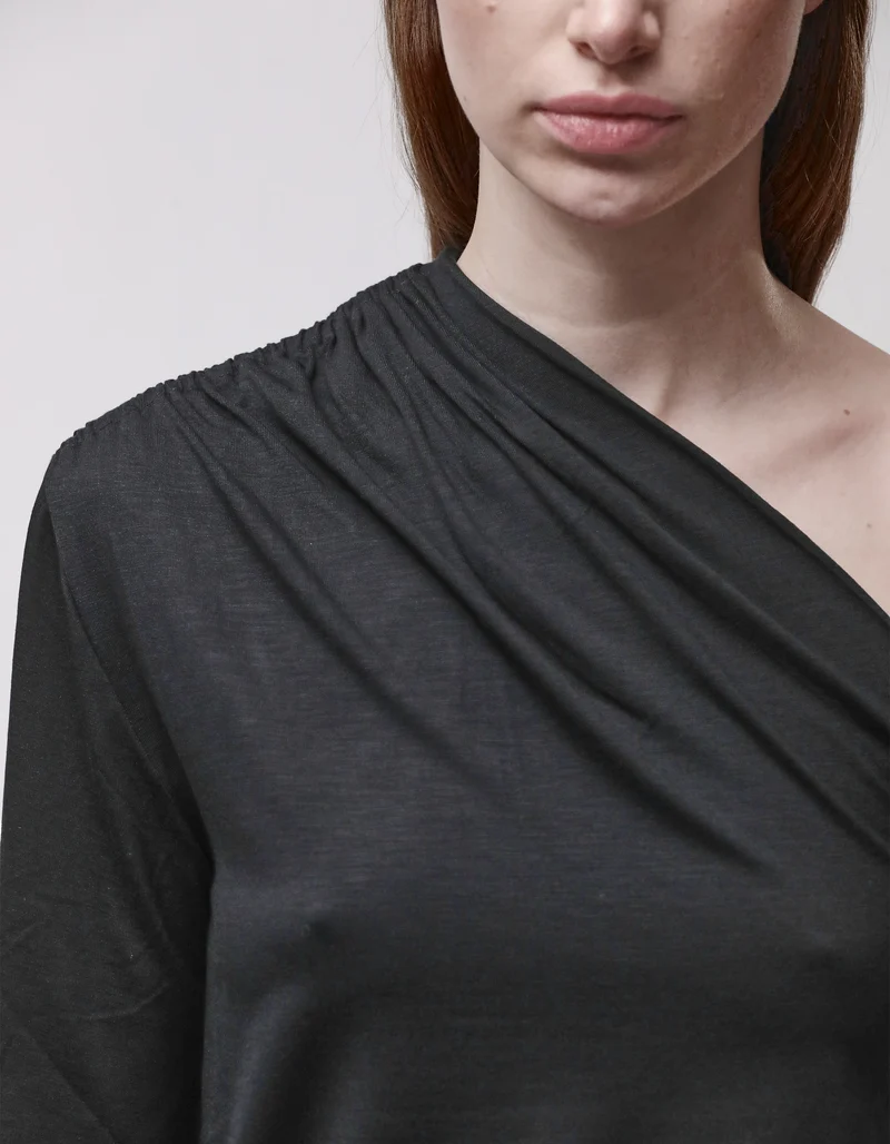 One-Shoulder-Longsleeve mit Raffungen