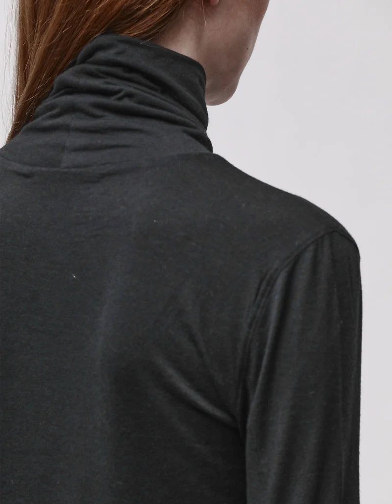 Rollkragen-Longsleeve
