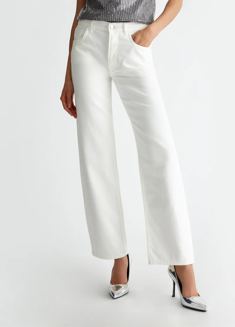 Straight-Leg Jeans
