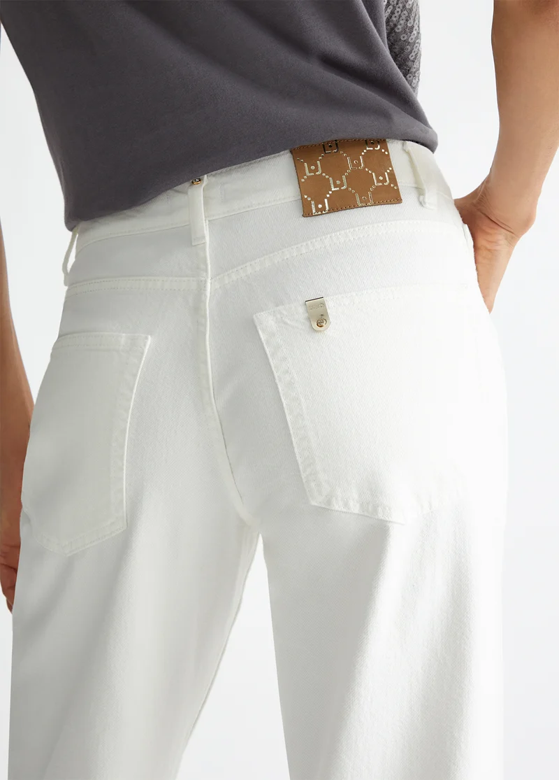 Straight-Leg Jeans