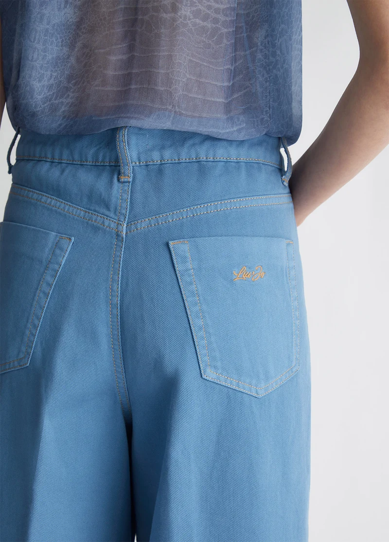 Flared jeans