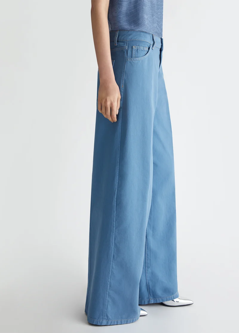 Flared jeans