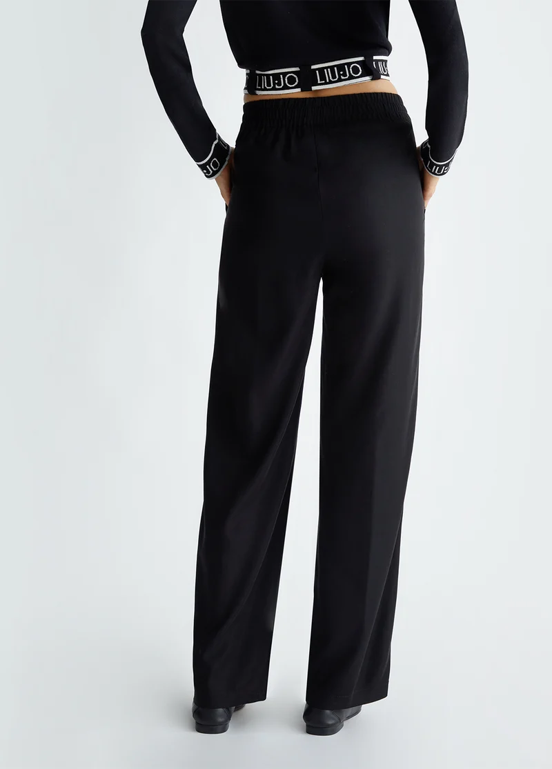 Jogging Trousers in Flowing Fabric