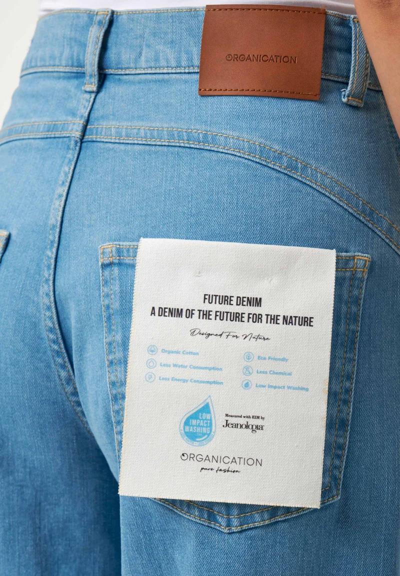 Jeans mit Weitem Bein aus Bio-Baumwolle