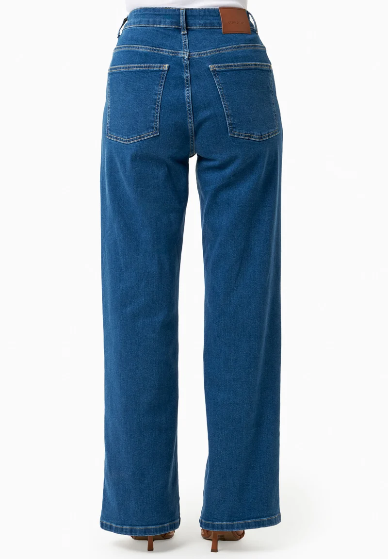 Jeans mit Geradem Schnitt aus Bio-Baumwolle