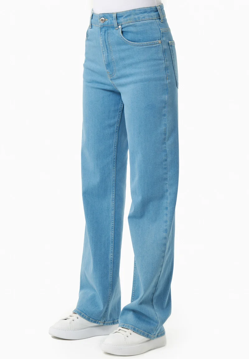 Jeans mit Geradem Schnitt aus Bio-Baumwolle