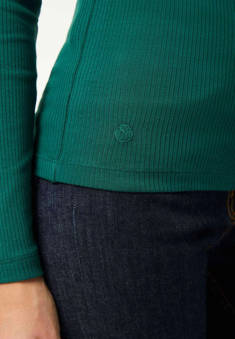Rollkragenshirt aus Bio-Baumwolle