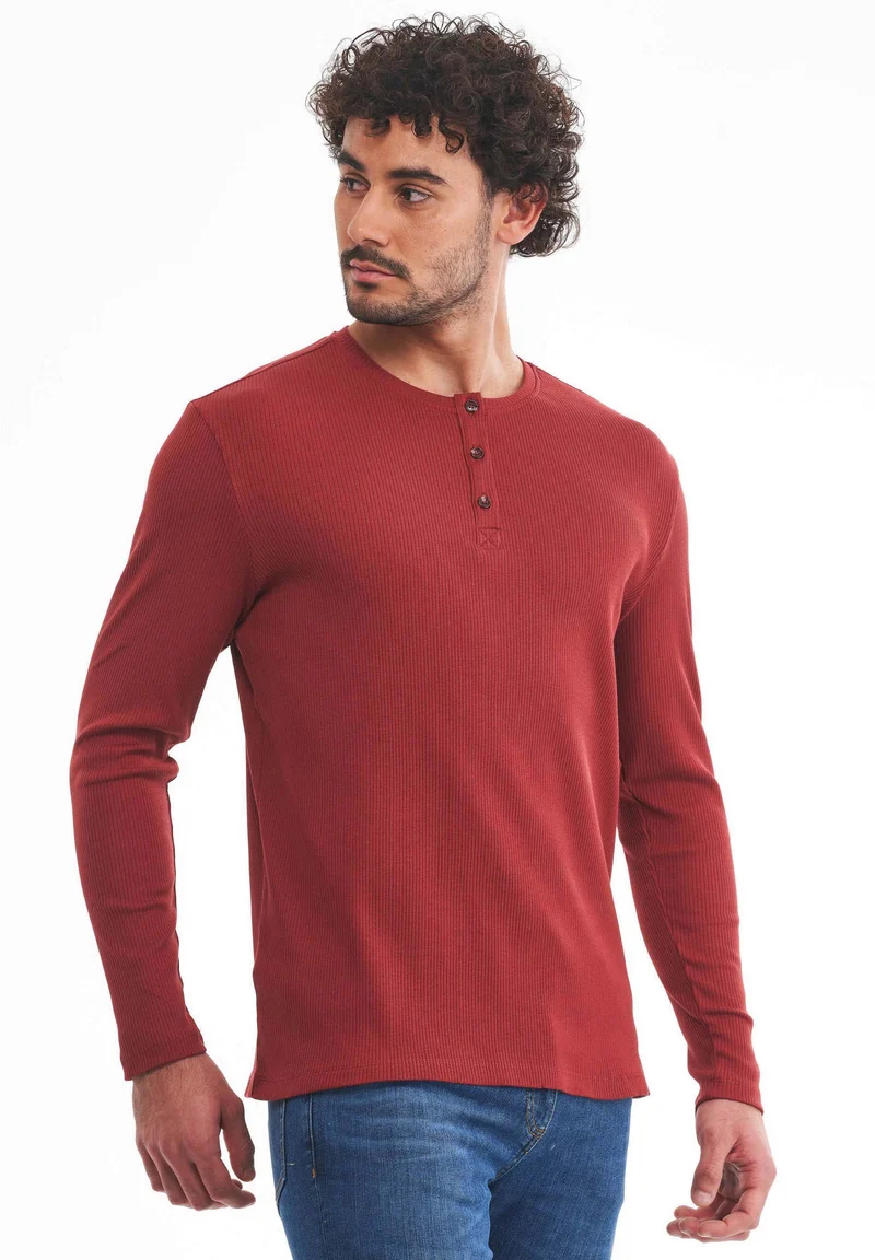 Geripptes Henley Langarmshirt aus Bio-Baumwolle