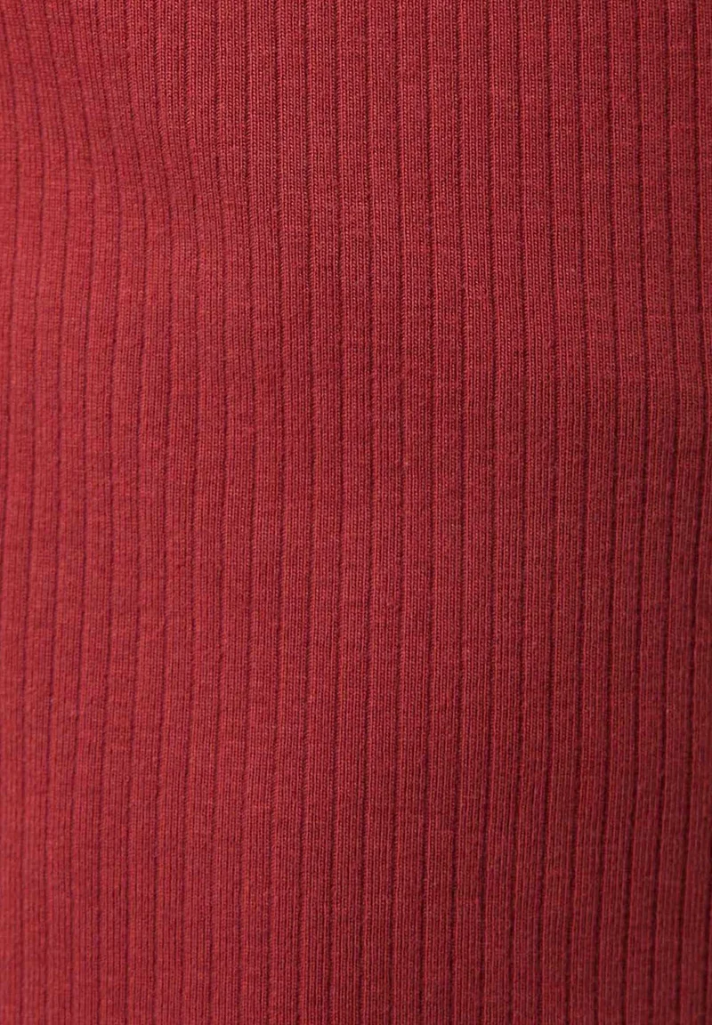 Geripptes Langarmshirt aus Bio-Baumwolle
