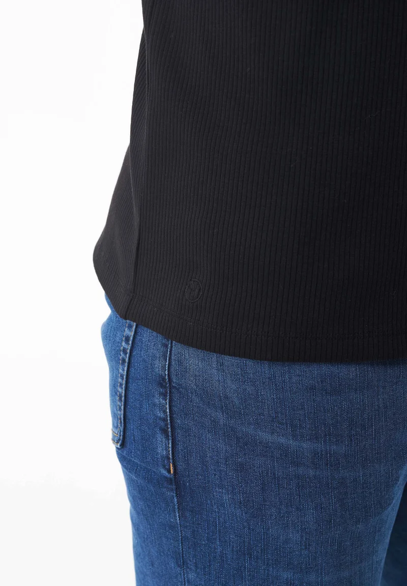 Rollkragenshirt aus Bio-Baumwolle