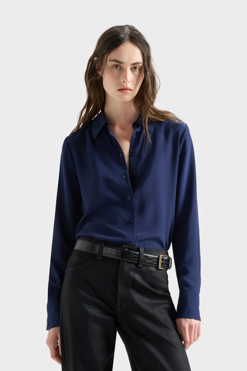 LONG SLEEVE SLIM FIT BLOUSE in Silk Navy Blue