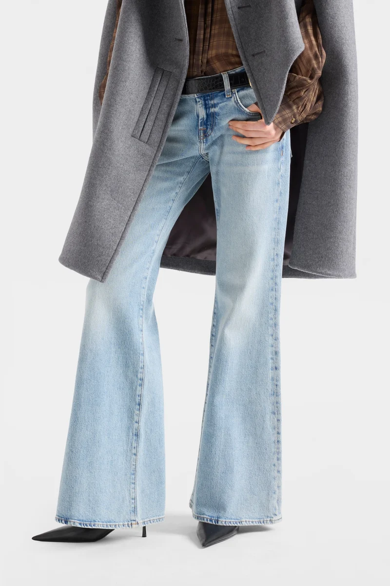 LOW FLARE in Denim Ode To
