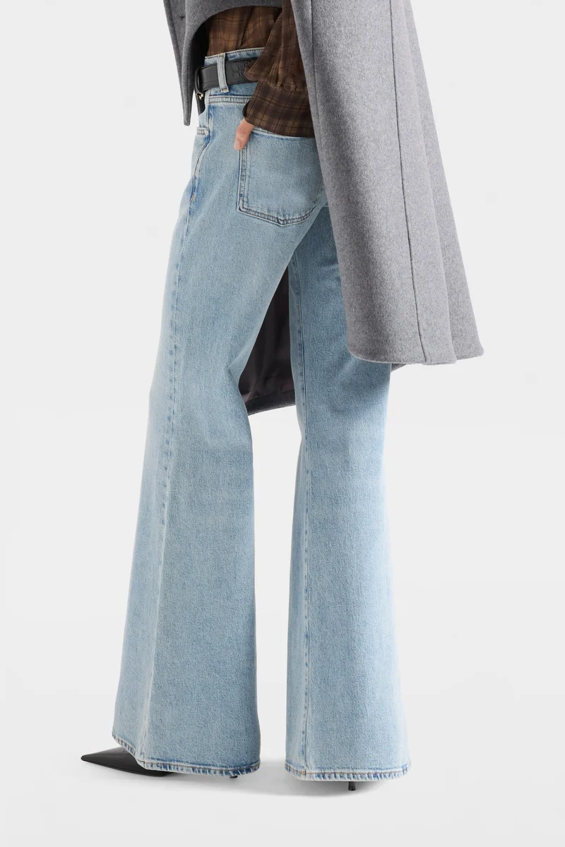 LOW FLARE in Denim Ode To