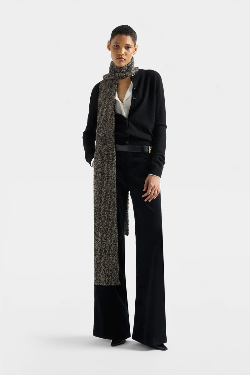 LOTTA in Velvet Black