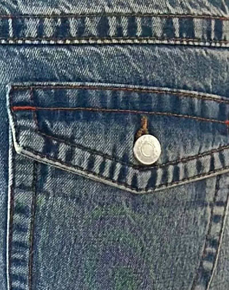 Jeans mit extra niedriger Leibhöhe und gedrehten Nähten in True Blue