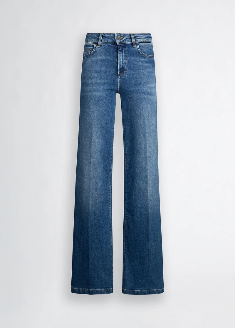 Flared Jeans with Belt