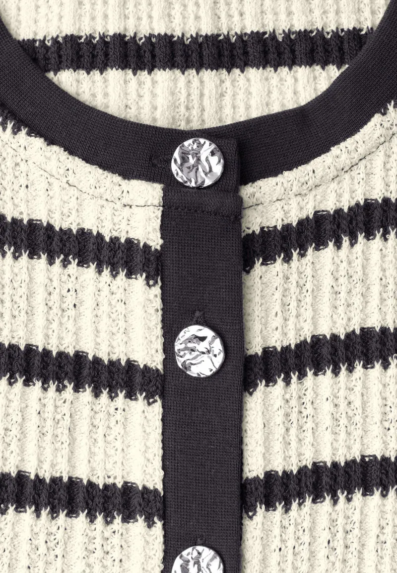 yds knit look top w.deco butto, off white