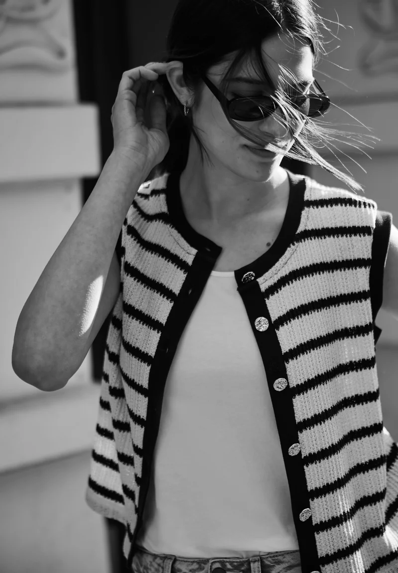 yds knit look top w.deco butto, off white