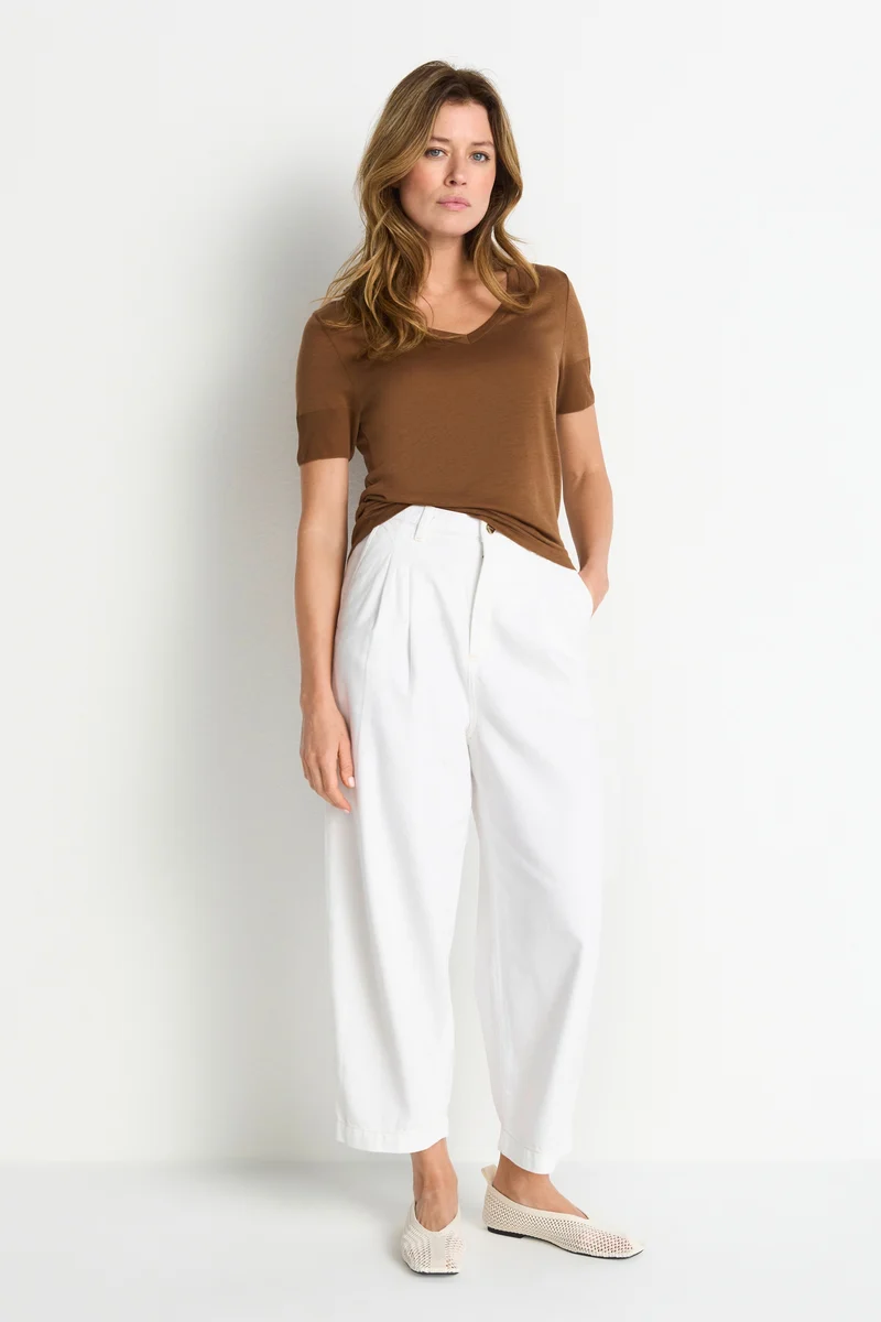 T Fineknit V-Neck Shirt, coconut bark