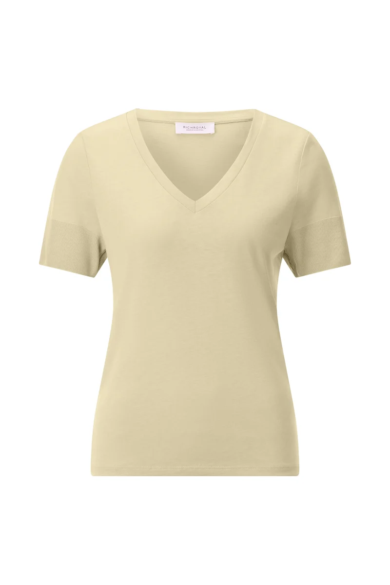 T Fineknit V-Neck Shirt, soft butter