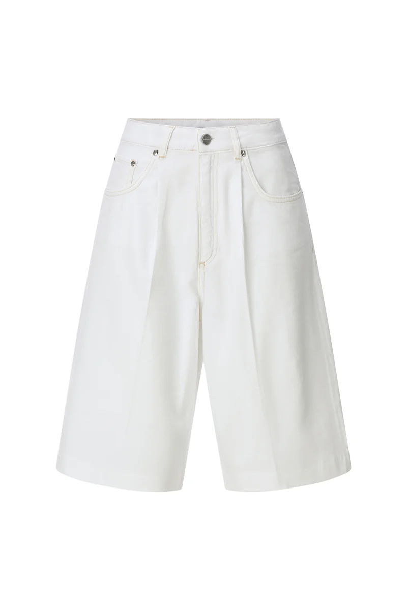 Denim bermuda with pleat, white stone