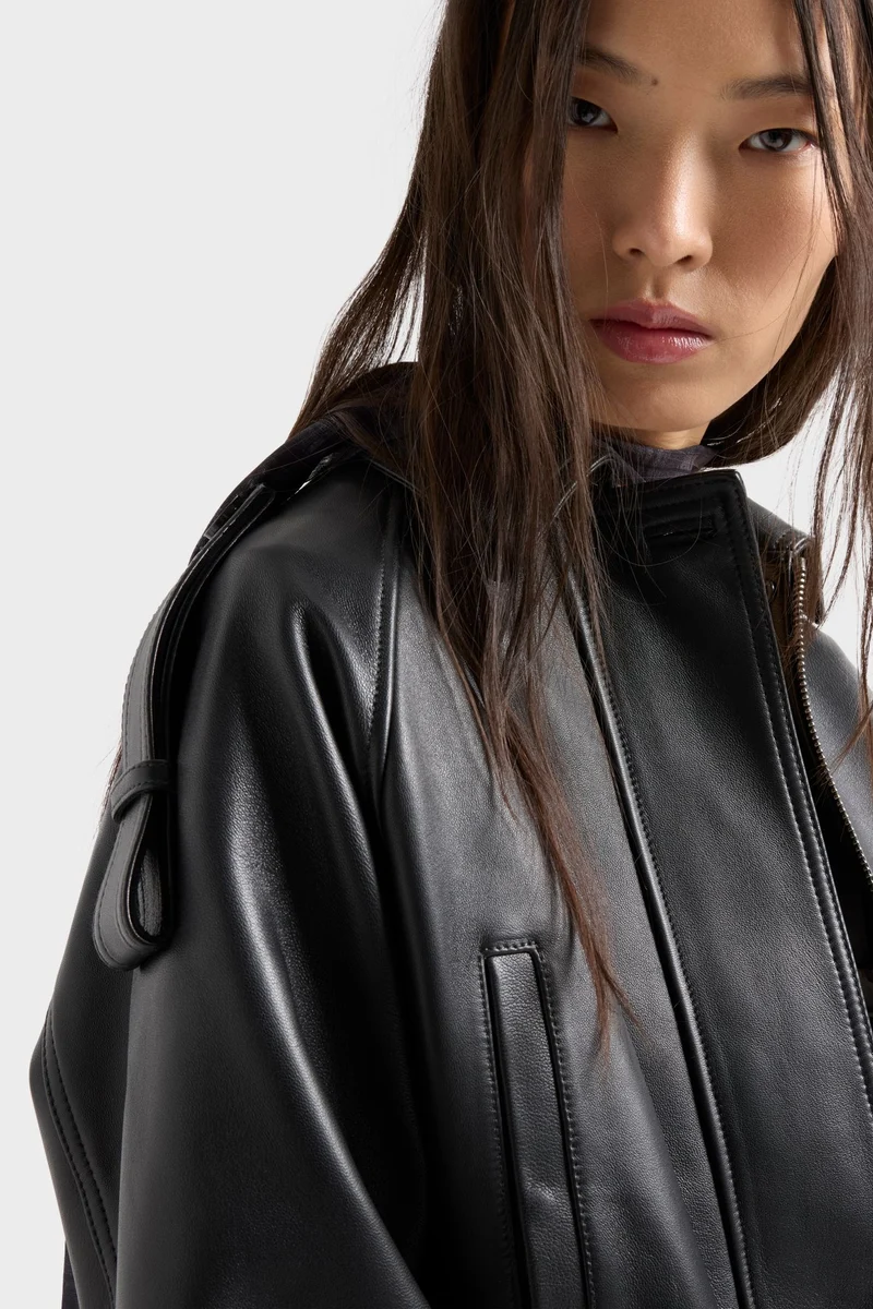 AVIATOR JACKET in Leather Black