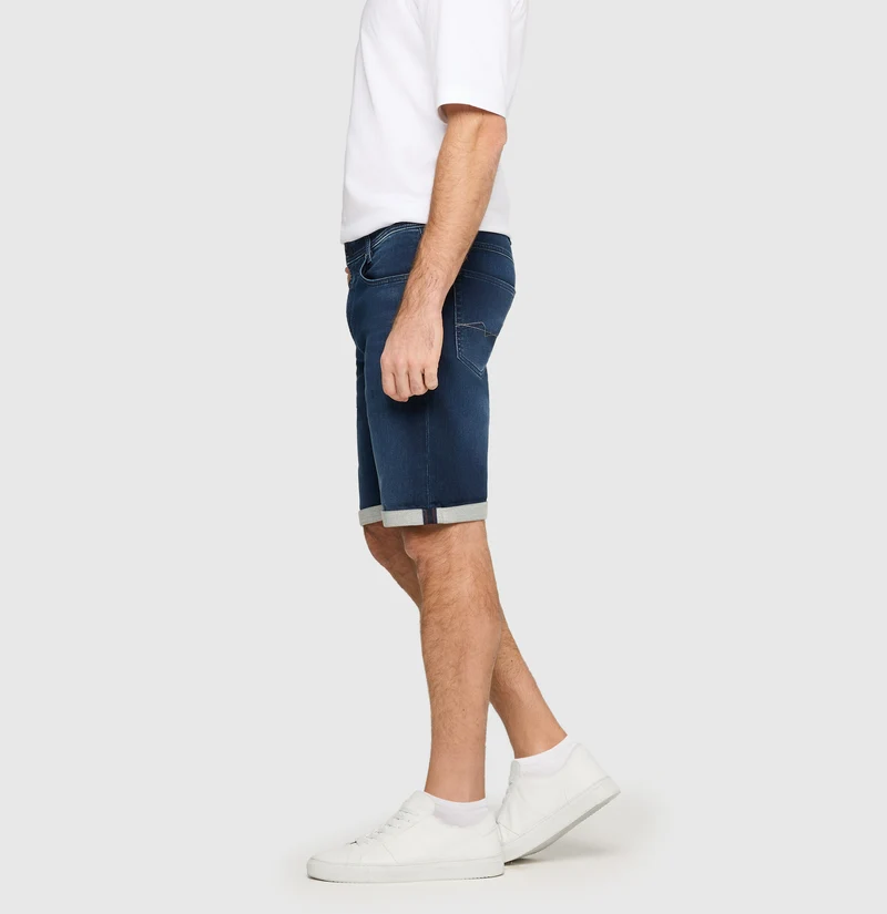 Jogn Bermuda