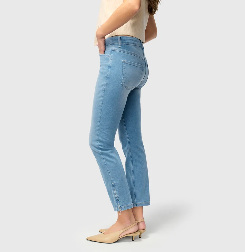 DREAM CHIC