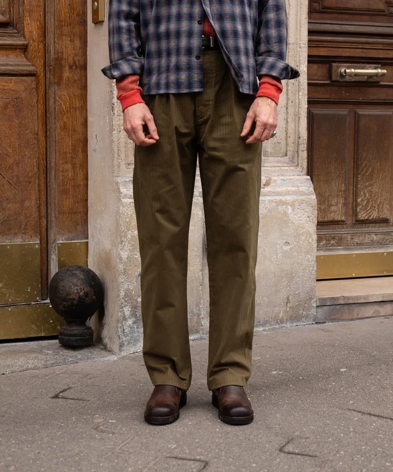 THE DOUBLE PLEAT PANTS