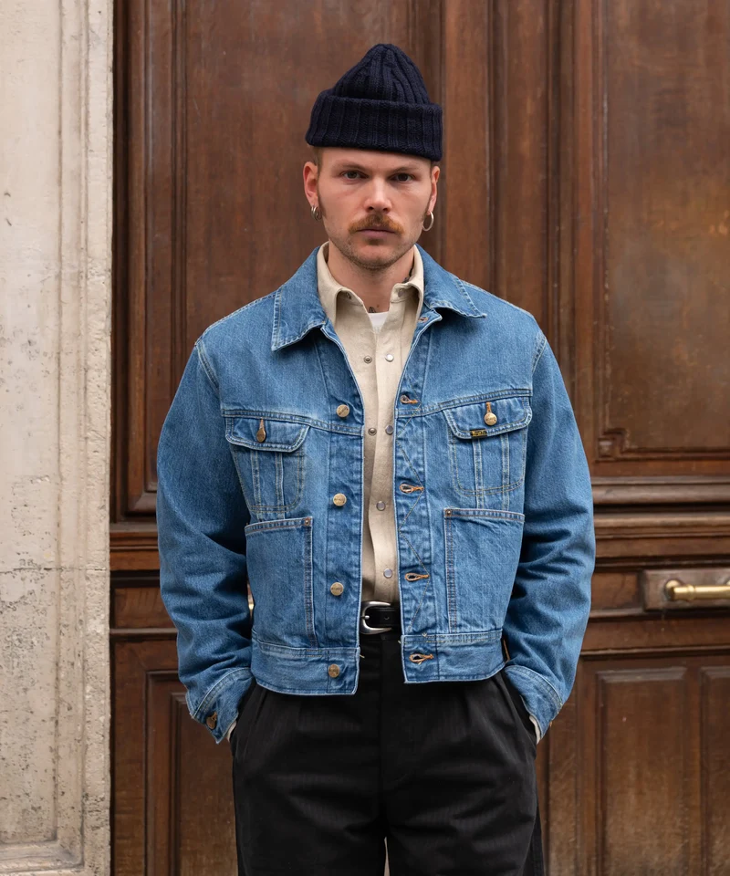 THE RIVET TRUCKER JACKET