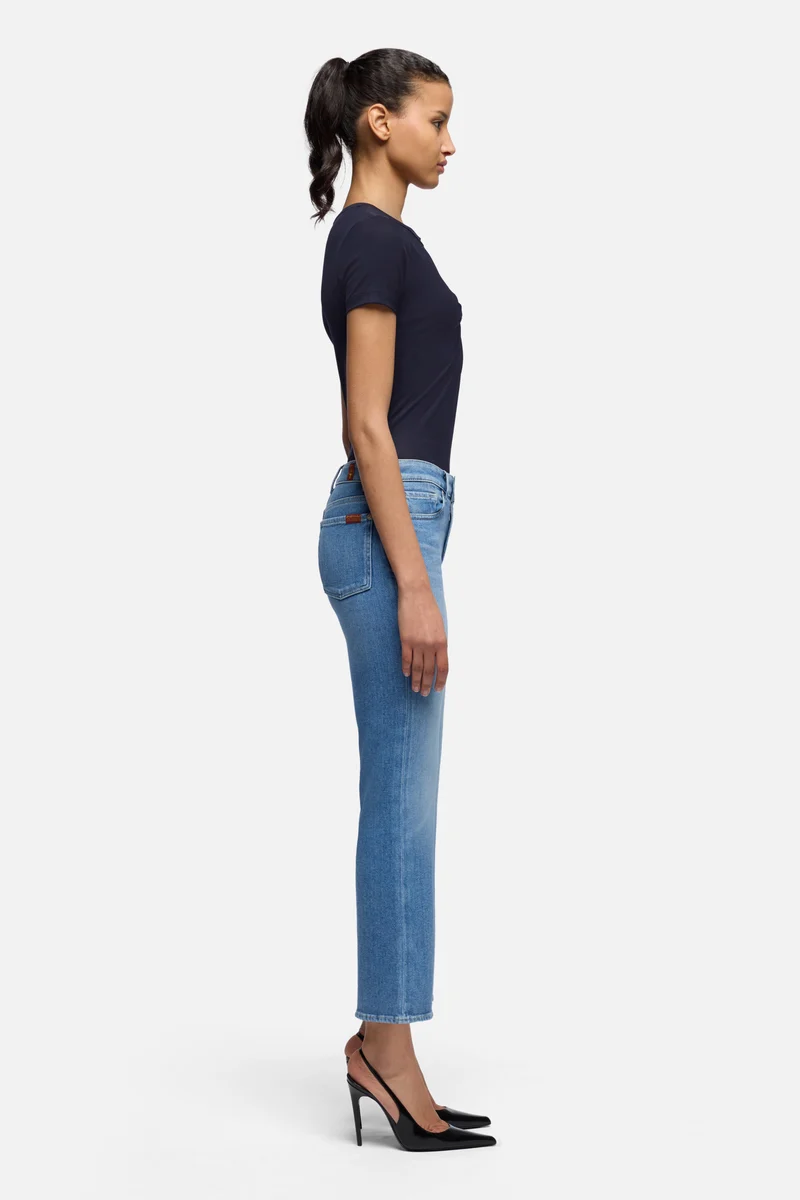 CROPPED BOOT in Slim Illusion Bluehaven