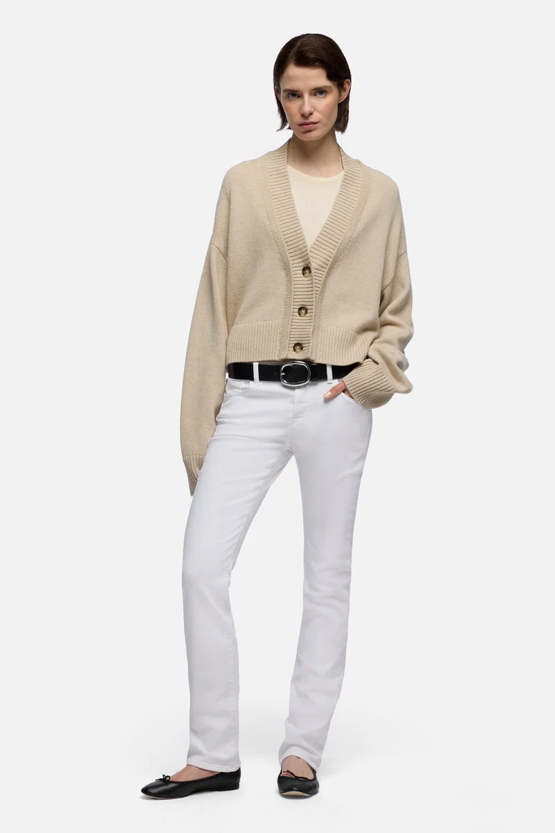 THE SLIM in Slim Illusion Pure White