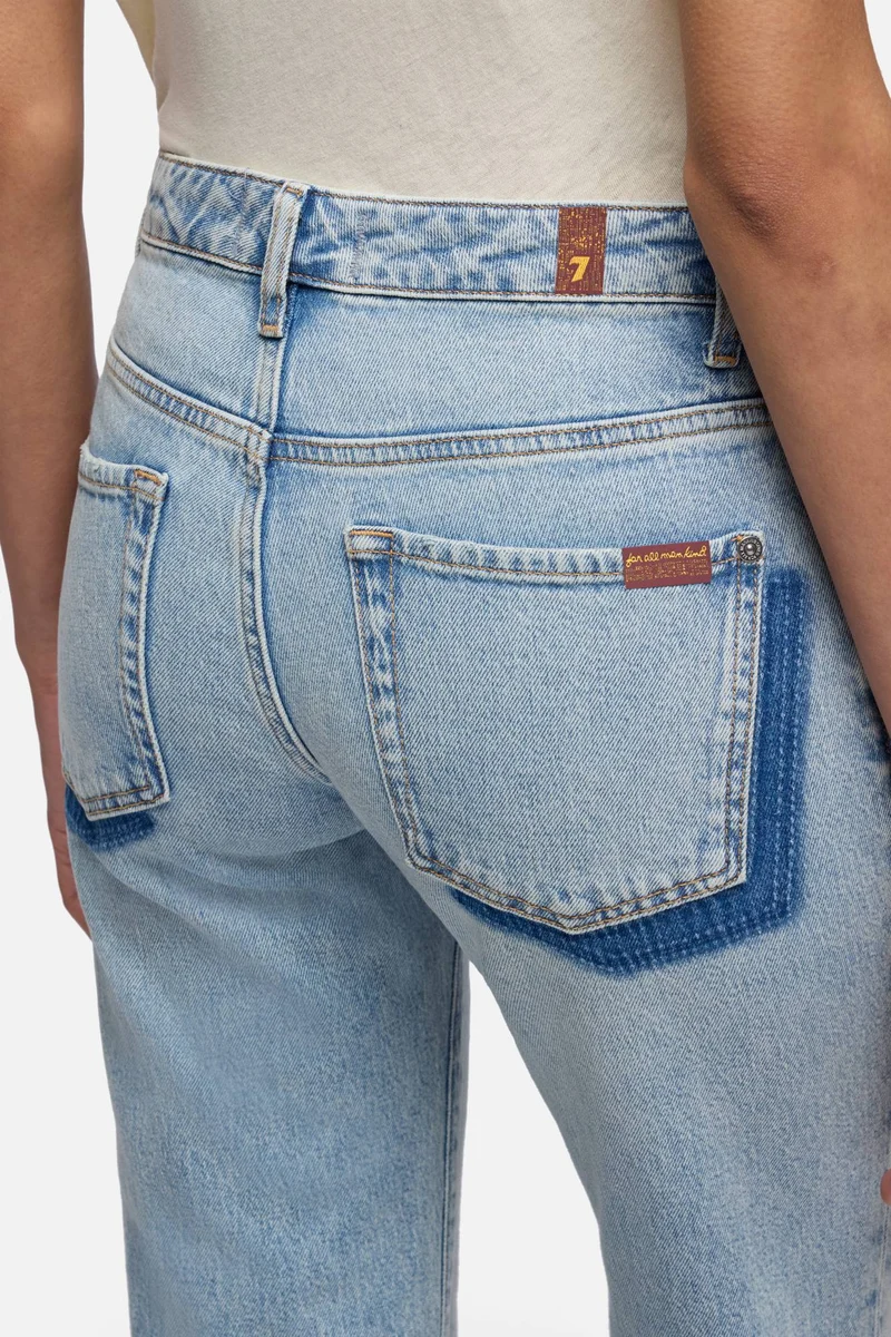 CALIE STRAIGHT in Comfort Ode To
