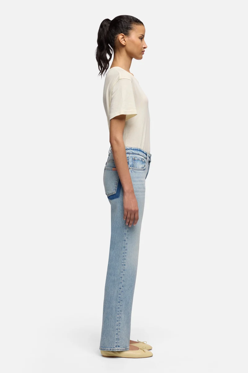 CALIE STRAIGHT in Comfort Ode To