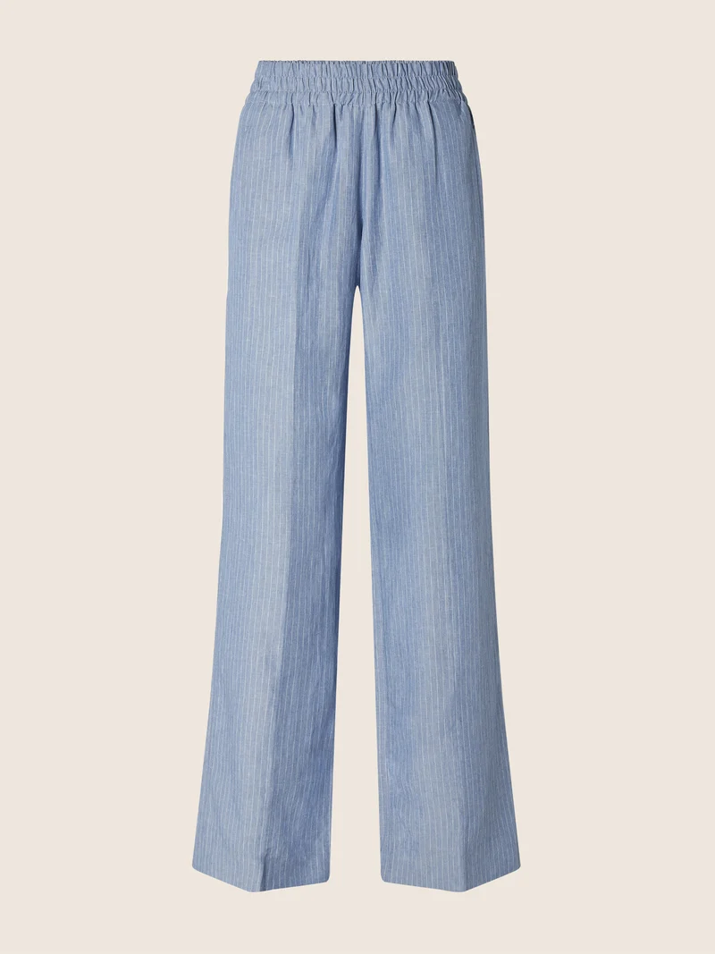 Marianne – Pants in Viscose-Linen Pinstripe Canvas