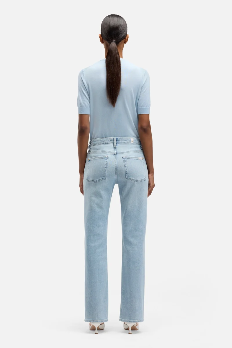 Luxe Vintage Calie Straight in Frozen