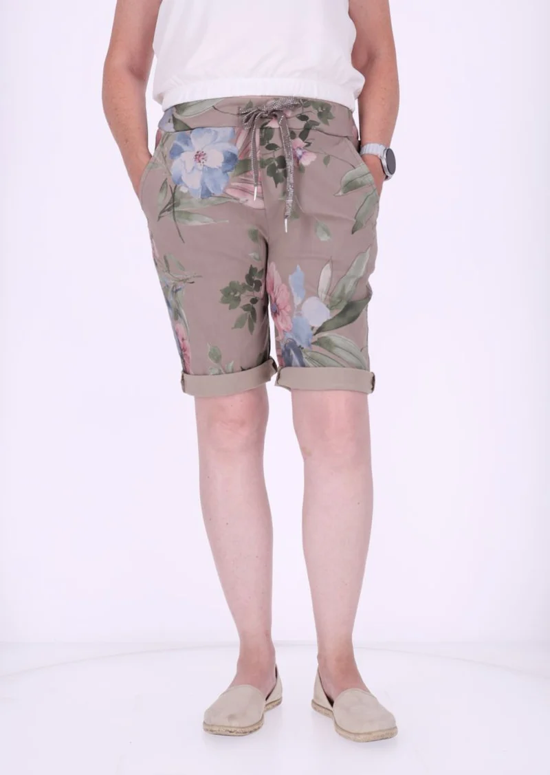 Splash of Color Shorts Damen Blüten
