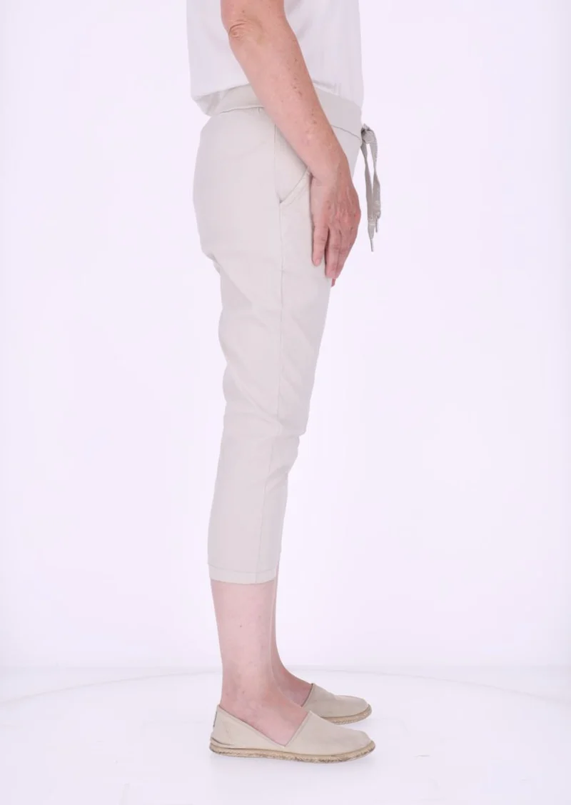 Splash of Color Capri-Shorts Damen