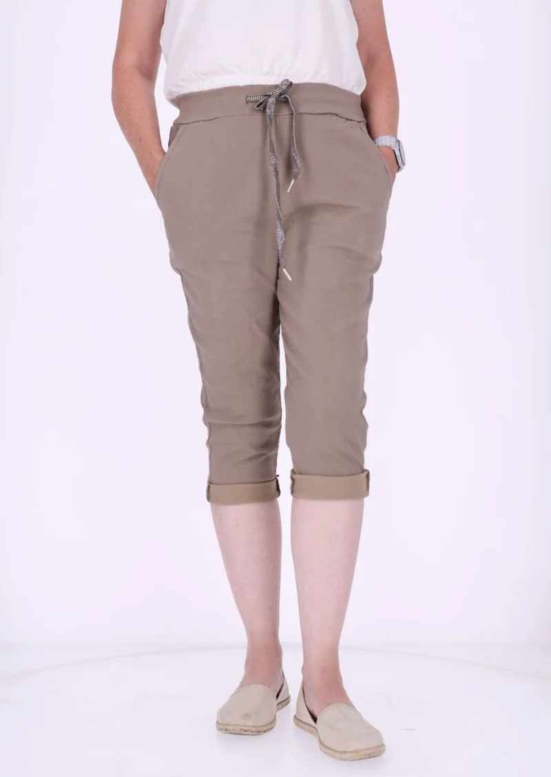 Splash of Color Capri-Shorts Damen