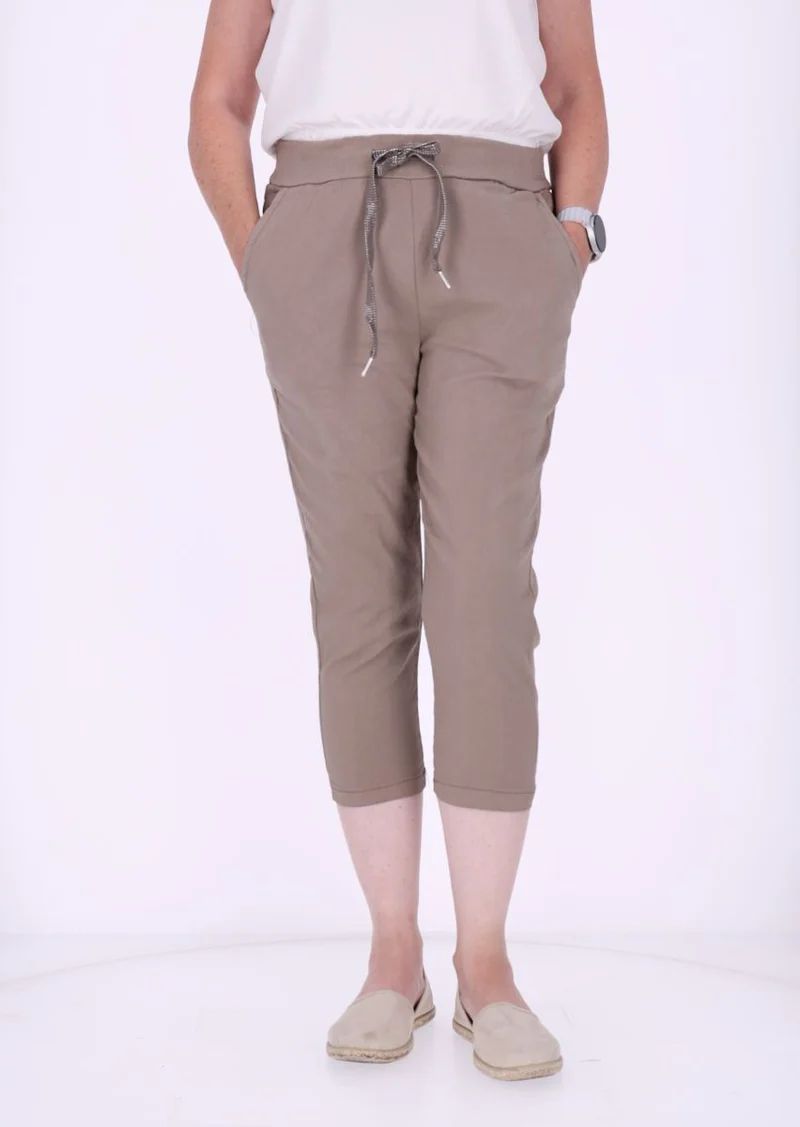 Splash of Color Capri-Shorts Damen