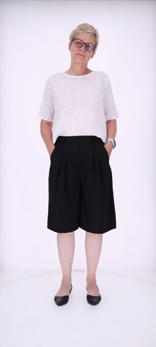 Splash of Color Damen Shorts knielang