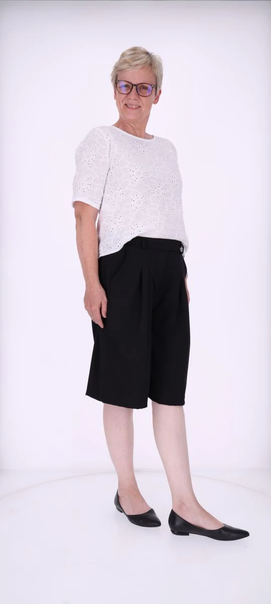 Splash of Color Damen Shorts knielang